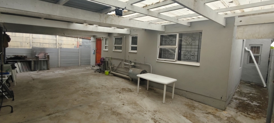 4 Bedroom Property for Sale in Strandfontein Village Western Cape